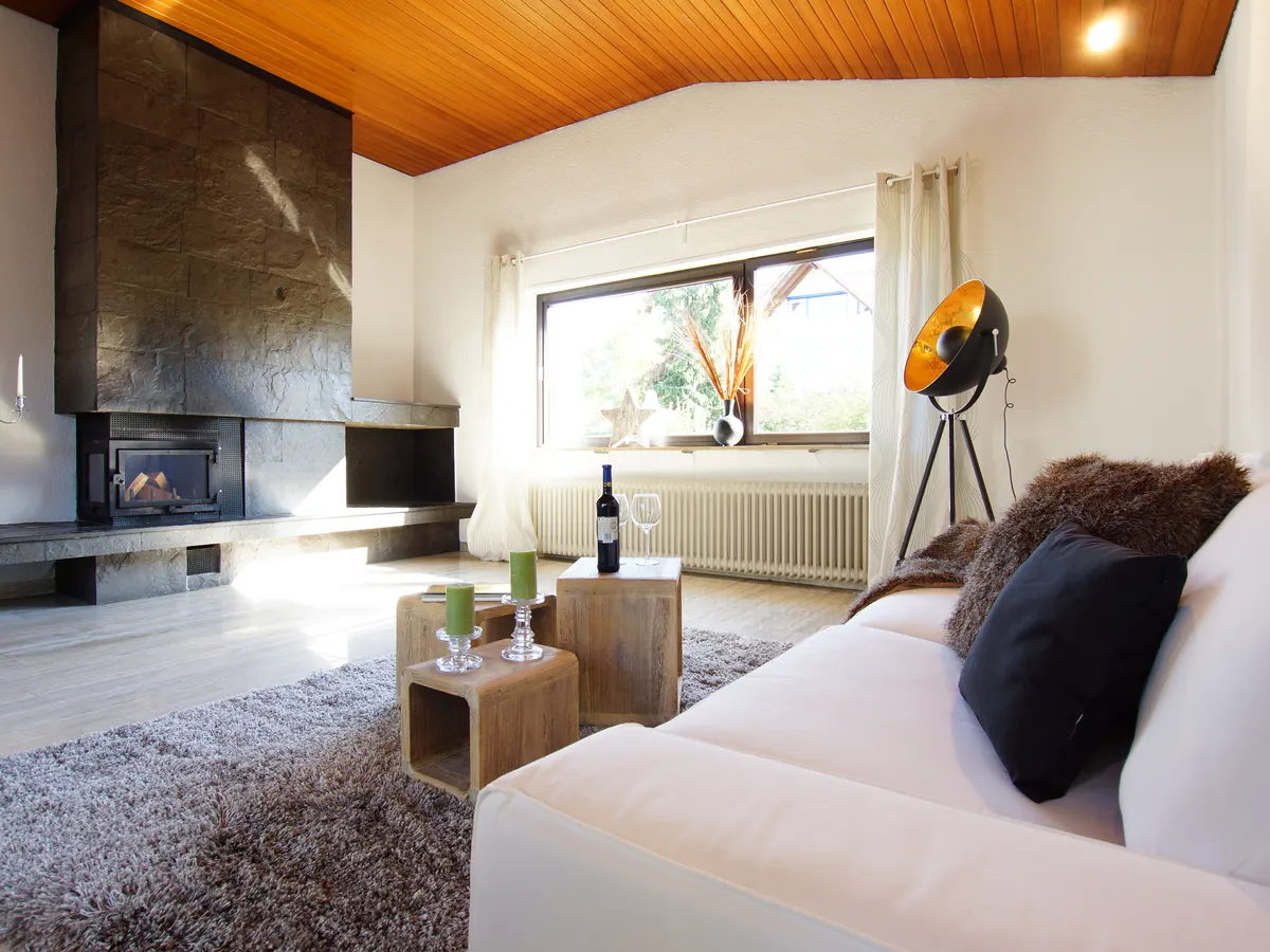 Nachher: Wohnzimmer mit Kamin, Jockgrim