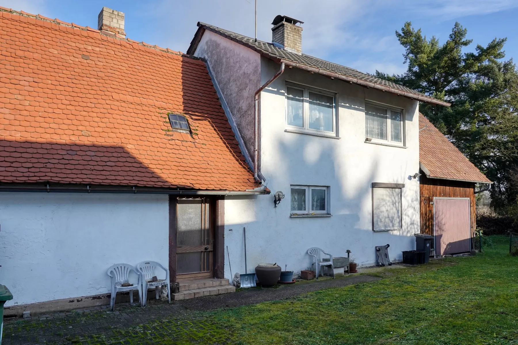 die Hofseite mit Eingang